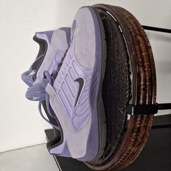 Nike Men\'s Athletic Shoes in Lavender and Black
